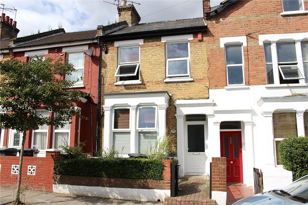 1 bed flat bounds green